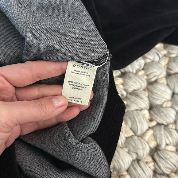 Donni. Terry Black Henley long sleeve size small - Picture 5 of 5